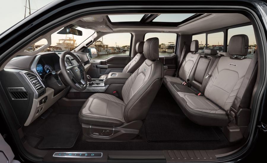 Интерьер Ford F-150 Limited SuperCrew 2018 года  (фото 6 из 59)